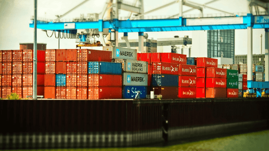 How Shipping Containers Are Loaded Onto Cargo Ships - USA Containers