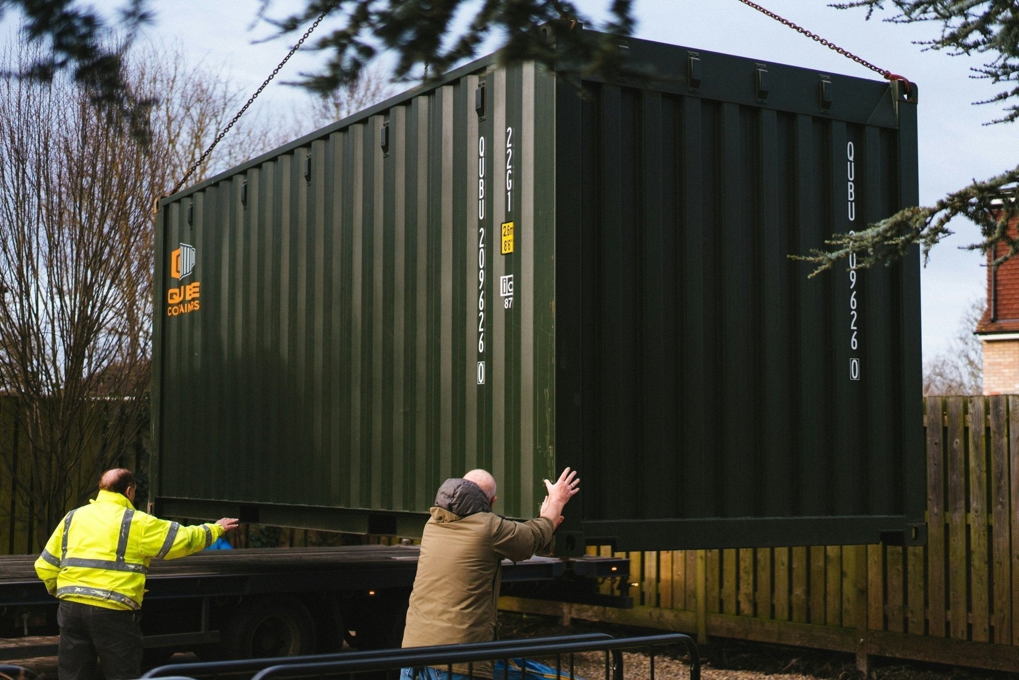 How to Renovate a Shipping Container Into a Stylish, Functional Space ...